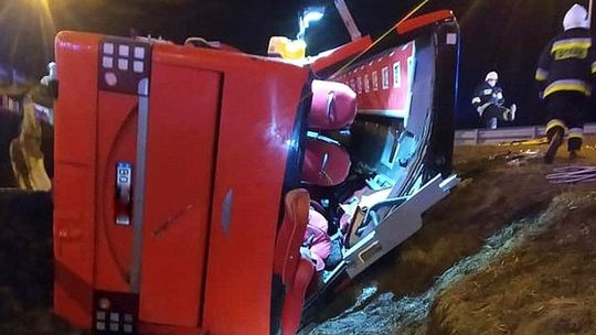 ? Tragedia na A4. W wypadku autokaru zginęło 5 osób, kilkadziesiąt rannych [AKTUALIZACJA]