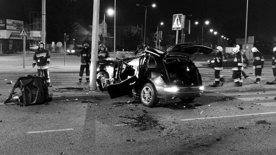 Tragedia na krośnieńskim skrzyżowaniu: W szpitalu zmarł jeden z kierowców