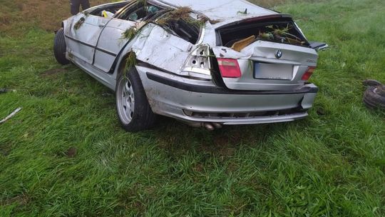 Tragedia w Dydni. Wypadek BMW. Jedna osoba zmarła, trzy w stanie ciężkim