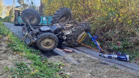 Tragedia w Golcowej. Nie żyje mężczyzna przygnieciony przez przyczepę