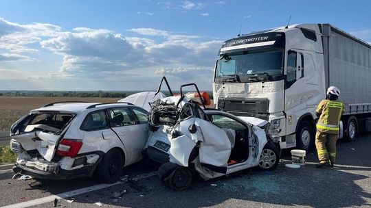 Tragiczny dzień na podkarpackich drogach. Śmiertelny wypadek na A4 i karambol na S19