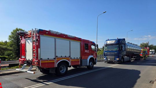 Tragiczny wypadek na moście w Jaśle. Nie żyje piesza, DK28 zablokowana