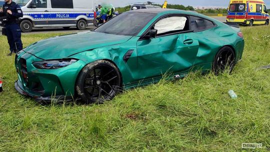 Tragiczny wypadek podczas imprezy motoryzacyjnej w Krośnie. Policja apeluje o pomoc