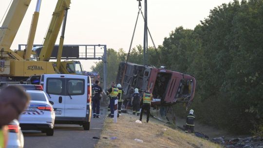 Tragiczny wypadek polskiego autobusu na Węgrzech. 12 ofiar śmiertelnych, ponad 20 rannych