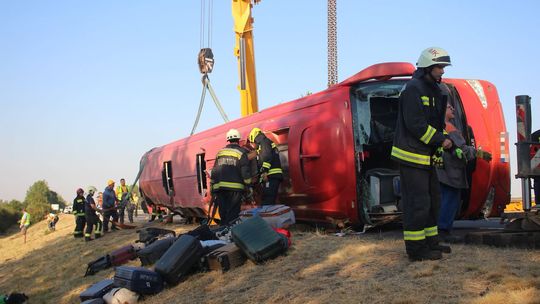Tragiczny wypadek polskiego autobusu na Węgrzech. 12 ofiar śmiertelnych, ponad 20 rannych