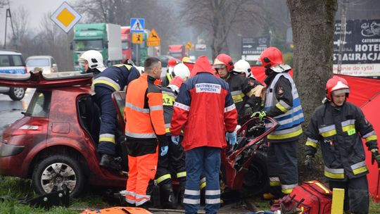 Tragiczny wypadek w Krajowicach. Potrzebna krew dla rannej kobiety