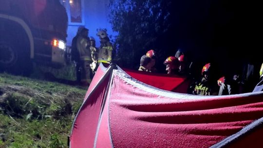 Traktor przygniótł mężczyznę. Śmierć 54-letniego pasażera, 31-letni kierowca pijany