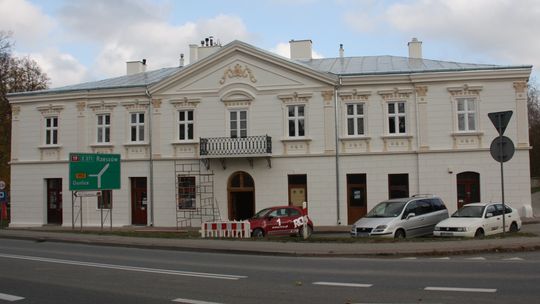 Transgraniczna Informacja Turystyczna w Dukli zmienia siedzibę. Nowa ma adres ul. 3 Maja