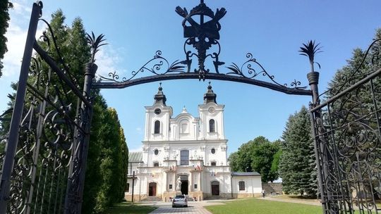 Transmisje mszy świętych w kościołach w Krośnie i powiecie krośnieńskim [PROGRAM TRANSMISJI, AKTUALIZUJEMY]