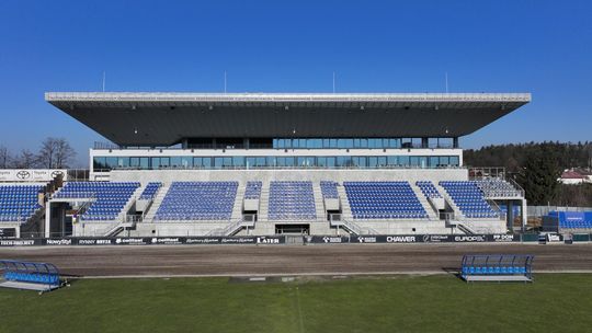 Trybuna na stadionie prawie gotowa! [ZOBACZ ZDJĘCIA]