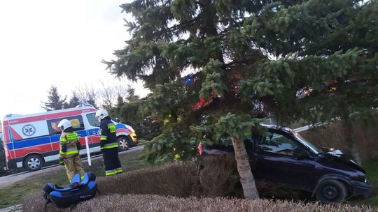 Trzy osoby w szpitalu, po tym jak kierująca zasnęła za kierownicą