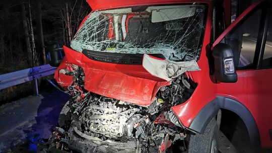 TYLAWA: Najechał na tył naczepy. Odmówił zabrania do szpitala