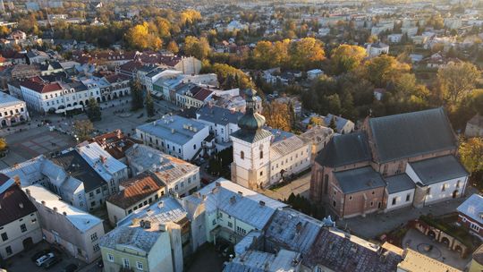 Urzędnicy pytają: Co możemy zrobić, żebyś (za)mieszkał w Krośnie?
