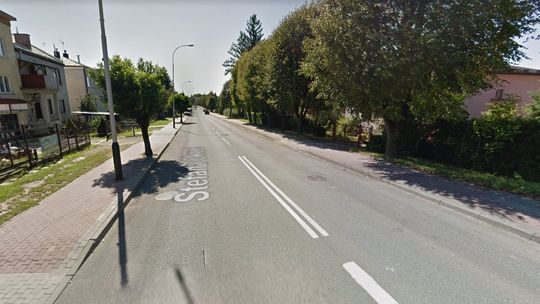 Uwaga kierowcy! Omijajcie ul. Okrzei. Będzie nareszcie wymieniana nawierzchnia