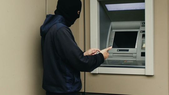 Uwaga, kolejni oszuści! Miał zarobić 500 złotych, skończył w areszcie