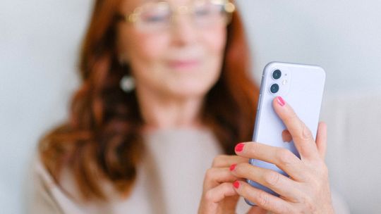 Uważaj na sms z prośbą o dopłatę za prąd. To może być oszustwo!