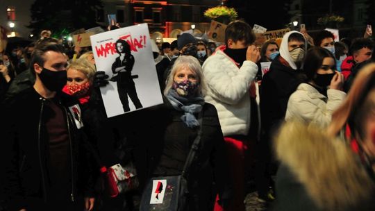 W czwartek kolejny strajk: "To jest wojna! Strajk Kobiet w Krośnie"