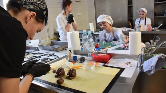 W Krośnie rywalizowali najlepsi młodzi cukiernicy z Podkarpacia