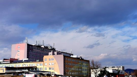 W krośnieńskim szpitalu działa odcinek covidowy. Wstrzymano "porody rodzinne"