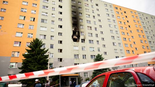 W pożarze w wieżowcu zginęła 14-latka. Czy można było temu zapobiec?
