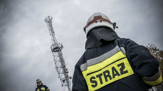 W przekaźnik uderzył piorun. Manewry jednostek OSP z gminy Jedlicze