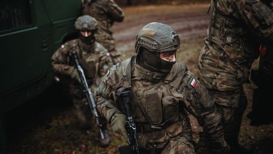 Wakacje z Wojskiem i WOT: szkolenie, doświadczenie i nawet 7 tys. zł dla młodych