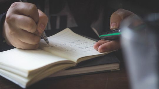 Większość urzędów będzie zamknięta w Wigilię. Sprawy trzeba załatwiać po świętach