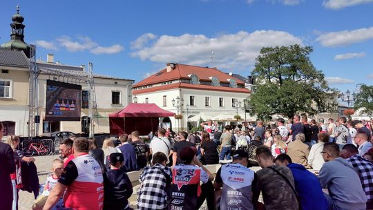 Wilki Krosno zmierzą się z Polonią Bydgoszcz. Transmisję ze spotkania będzie można obejrzeć na rynku