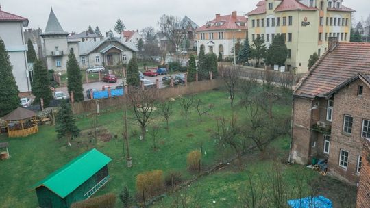 Wiosenne projekty w Krośnie. Niechciane gabaryty i "Zielona Ławeczka"