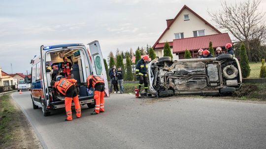 Wjechał do rowu. Kierowca był pijany