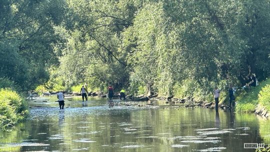 Woda w Lubatówce i Wisłoku jest brunatno-czarna o zapachu spalenizny