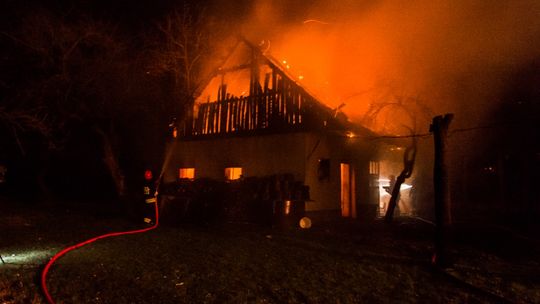 WROCANKA: Pożar budynku. Jedna osoba w szpitalu