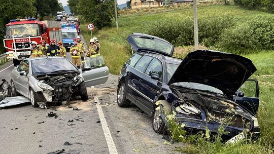 Wypadek na DW991 w Krasnej