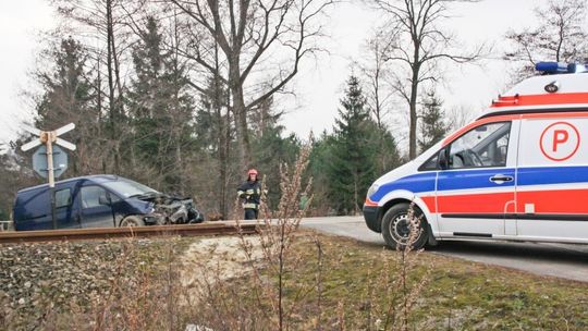 Wypadek na przejeździe kolejowym w Krośnie