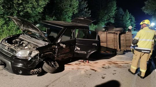 Wypadek na serpentynach. Droga pomiędzy Królikiem Polskim a Szklarami zablokowana