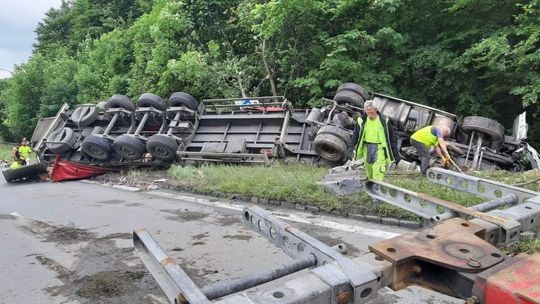 Wypadek polskiej ciężarówki na granicy polsko-słowackiej