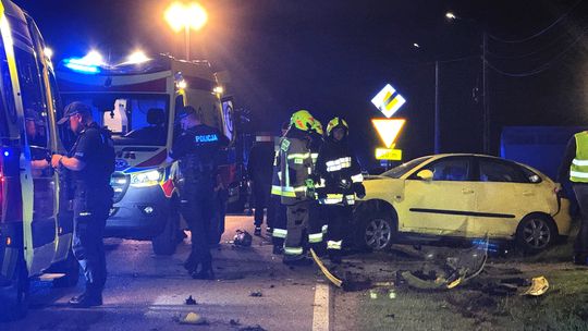 Wypadek w Bliznem. 17-latek kierował autem bez uprawnień