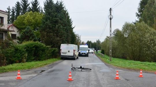 Wypadek z udziałem rowerzysty. 34-latek poważnie ranny