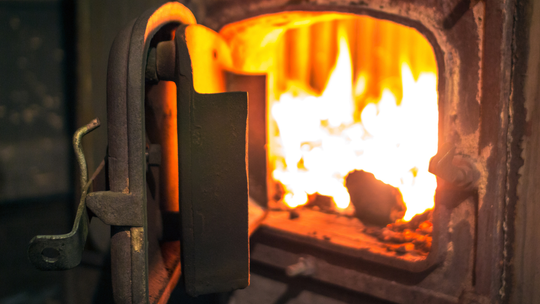 Niebawem wejdzie w życie całkowity zakaz palenia w kopciuchach