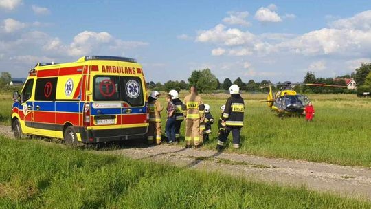 Zakrwawiony mężczyzna leżał przy drodze w Chorkówce