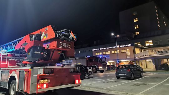 Zapalił się transformator w krośnieńskim szpitalu. Pożar udało się szybko opanować