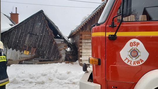 Zawalił się dach jednego z zabytkowych domów w Jaśliskach