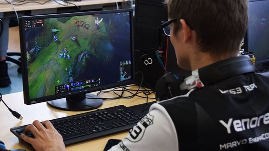 Zbierz drużynę i zawalcz w IV edycji Turnieju e-sportowego League of Legends