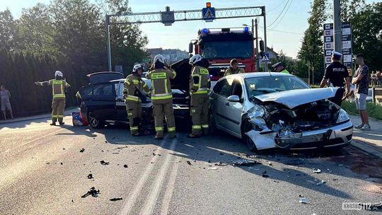 Zderzenie BMW, Mercedesa i Forda w Rymanowie na DK28