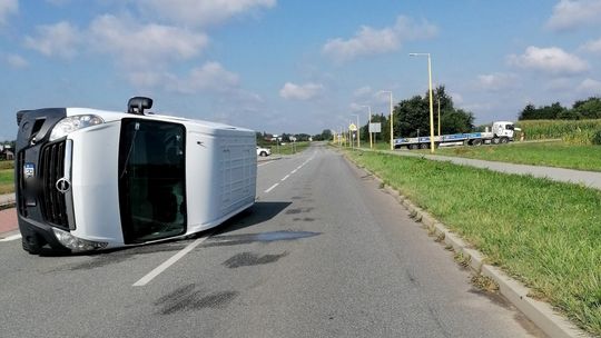 Zderzenie busa i ciężarówki na ul. Lotników