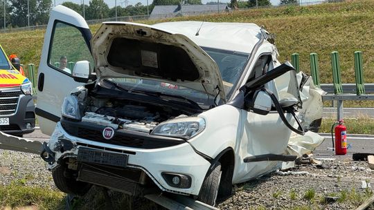 Zderzenie ciężarówki z osobówką na S19 w Miejscu Piastowym