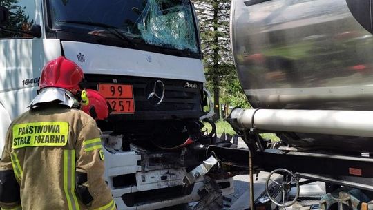 Zderzenie cystern na DK28 spowodował 60-latek