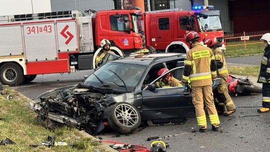 Zderzenie dwóch BMW i motocykla na Podkarpackiej