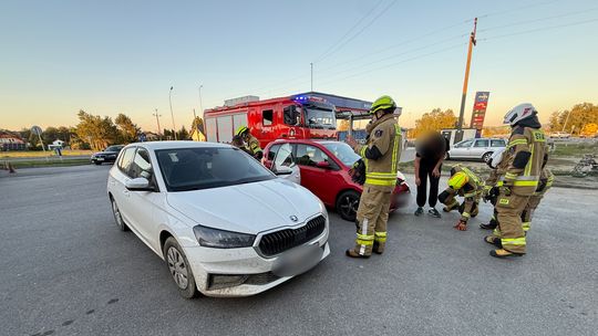 Zderzenie dwóch samochodów na DW864 w Krościenku Wyżnym