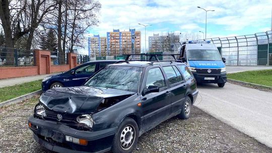 Zderzenie dwóch samochodów na Podkarpackiej w Krośnie